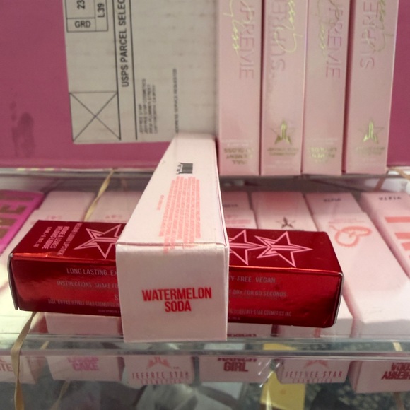 Jeffree Star Cosmetics Supreme Gloss in Watermelon Soda - Picture 14 of 16